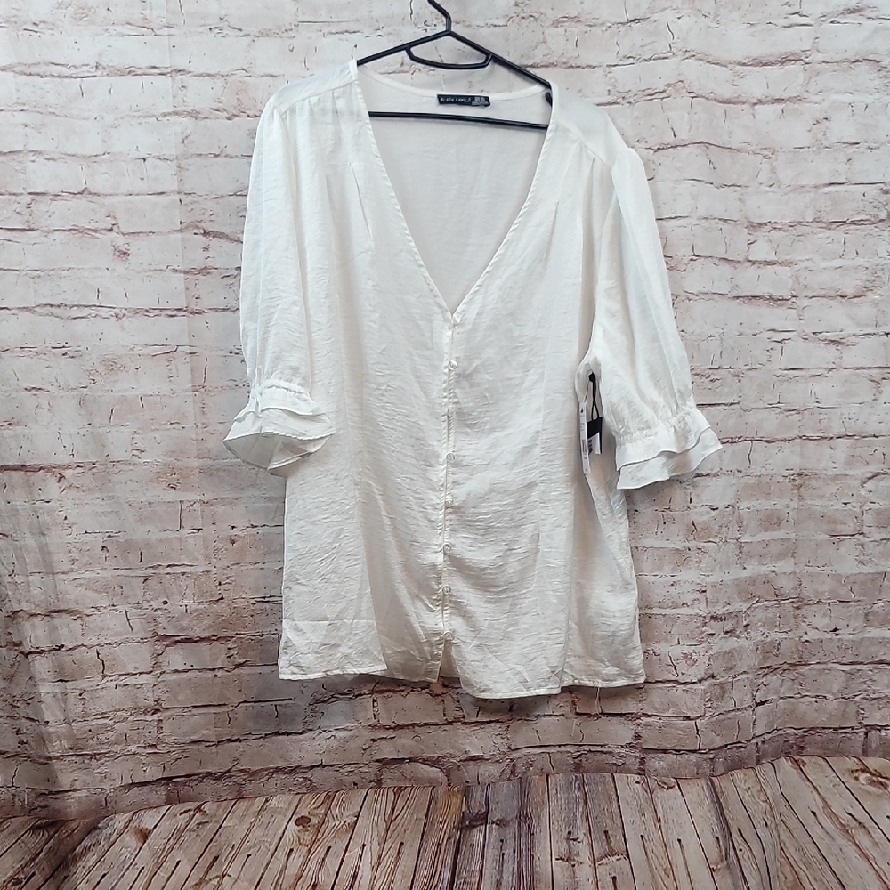 black tape white top xl new nwt - Picture 1 of 7